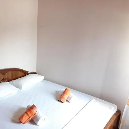 97 Hotel *